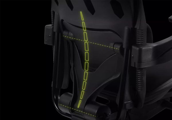 2499元：人体工学设计 4D可调节扶手瓦力棋牌试玩微星MAG A10电竞椅首发(图3)